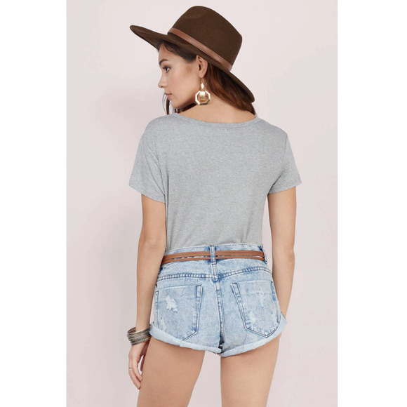 Tobi Sunset Pure Cotton Distressed Denim Shorts in Marina - Picture 5 of 12